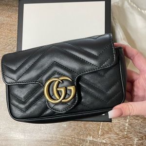 Gucci GG Marmont Super Mini Matelasse Leather shoulder bag